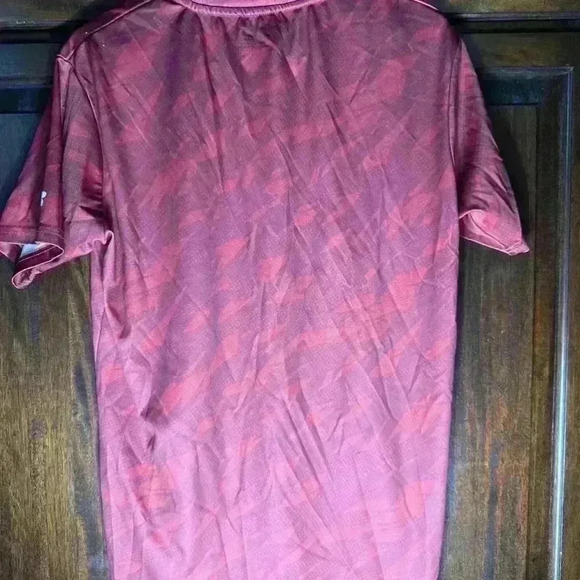 Arkansas Razorbacks Men's Russell T-Shirt / Size Large / Red & White - Picture 7 of 15